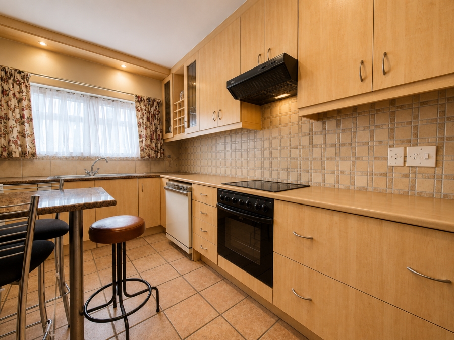 3 Bedroom Property for Sale in Wynberg Upper Western Cape